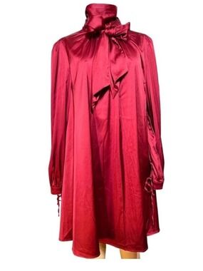 NWT $199 Badgley Mischka Gigi Dress Wine Size 2 to 4